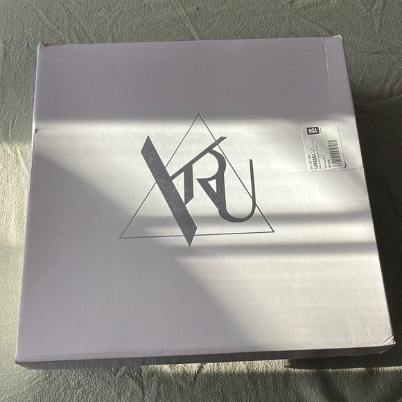 YRU Gravity Faux Fur Slides - Picture 3 of 8